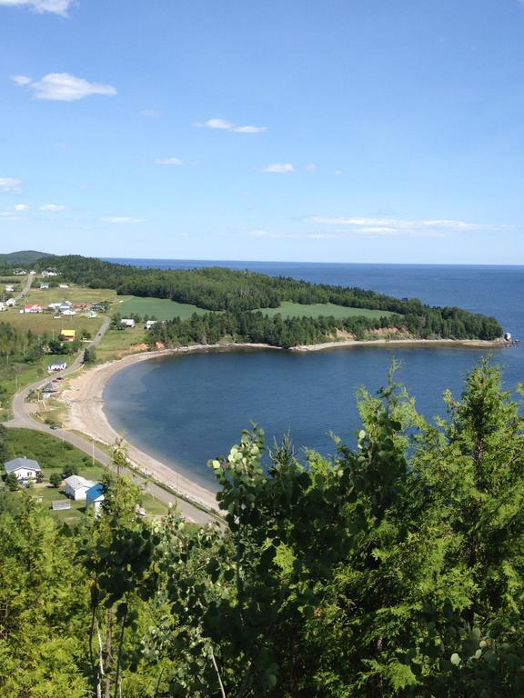Motel De L'Anse Port-Daniel Екстер'єр фото